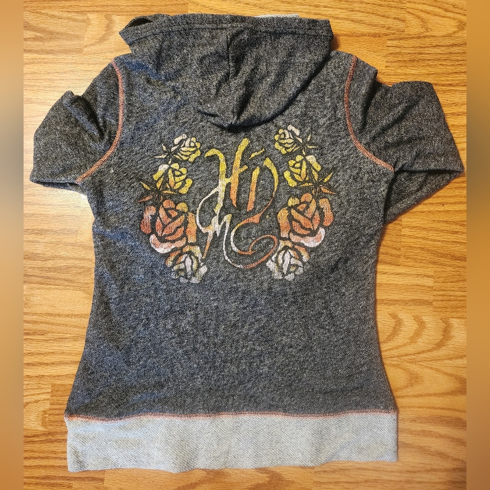 Harley-Davidson gray thin sweatshirt. NWOT. Women's small. TTS.